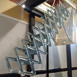 Купить Выдвижная металлическая лестница на чердак Fantozzi scale Svezia - изображение 6